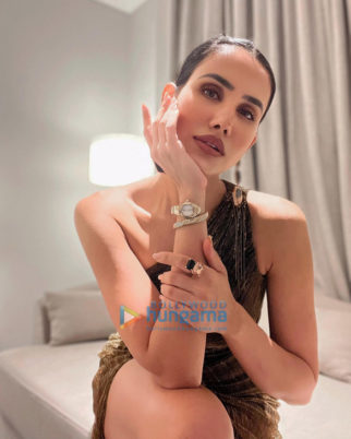 Celebrity Photos of Sonnalli Seygall