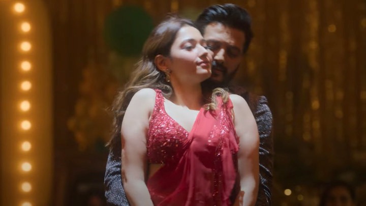 Talli | Official Music Video | Plan A Plan B | Riteish Desmukh, Tamannaah Bhatia | Netflix India Talli | Official Music Video | Plan A Plan B | Riteish Desmukh, Tamannaah Bhatia | Netflix India