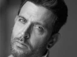 Vikram Vedha star Hrithik Roshan looks oh-so-handsome in this monochromatic picture; checkout