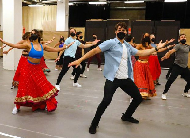 ‘Feeling proud as an Indian to see a standing ovation for Come Fall In Love on the first night!’ : Vishal & Sheykhar, who are composing music for the Broadway-bound Aditya Chopra musical 