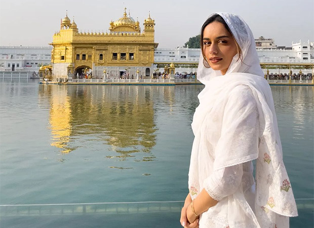 Manushi Chhillar seeks blessings at Golden Temple in Amritsar