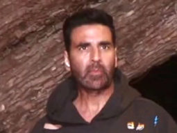 Akshay Kumar looks absolutely cool in a hoodie and bearded look