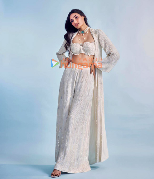athiya shetty 4 11