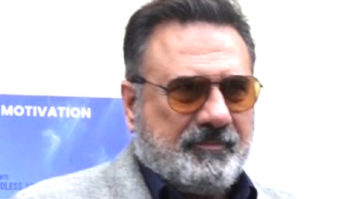 Boman Irani poses for paps in a suit at Uunchai trailer launch