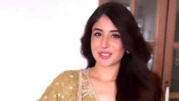 Kritika Kamra twirls around in her beautiful Anarkali