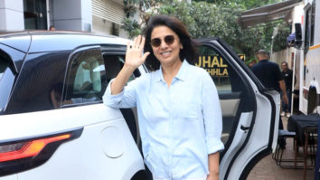 Neetu Kapoor clicked at the sets of Jhalak Dikhhla Jaa