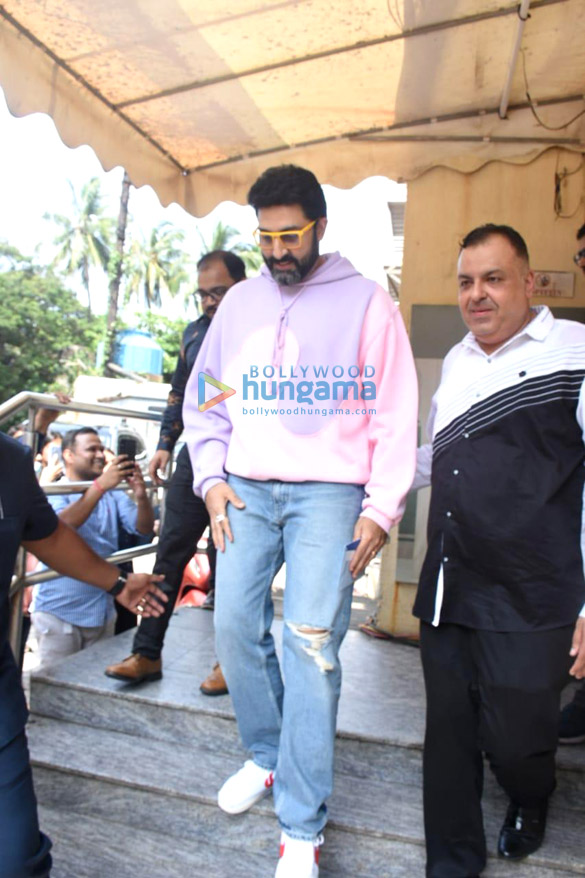 photos abhishek bachchan and shweta nanda snapped at pvr juhu 3