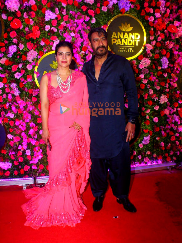 photos amitabh bachchan anand pandit and his wife snapped attending a diwali bash 10