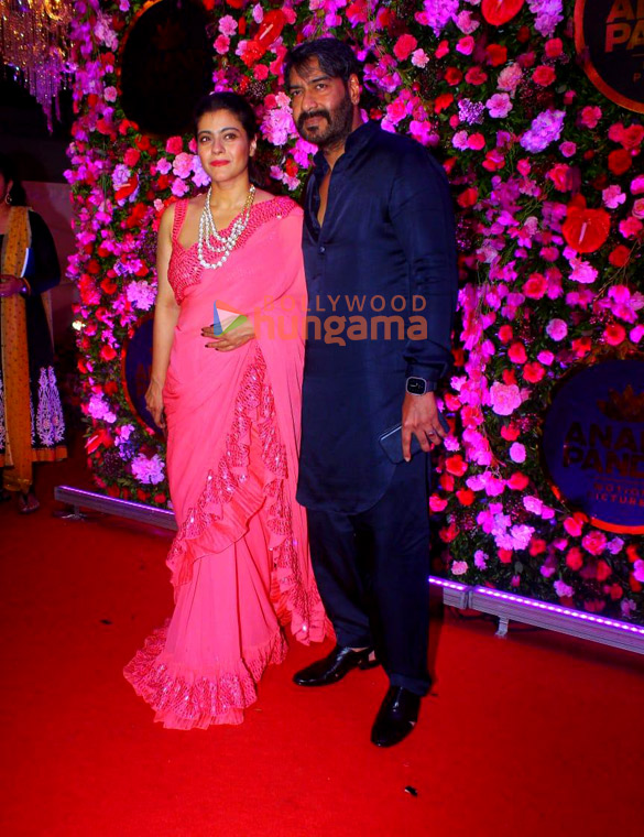 photos amitabh bachchan anand pandit and his wife snapped attending a diwali bash 13