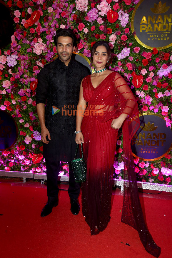 photos amitabh bachchan hrithik roshan and others snapped attending anand pandits diwali bash 12