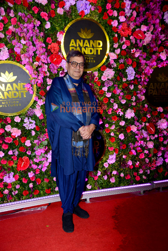 photos amitabh bachchan hrithik roshan and others snapped attending anand pandits diwali bash 28