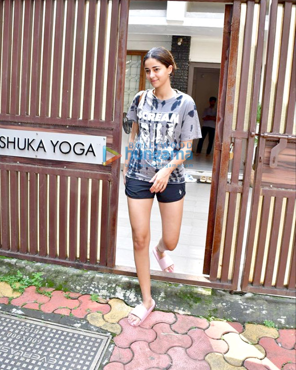 photos ananya panday spotted at anshuka yoga in bandra 1 16
