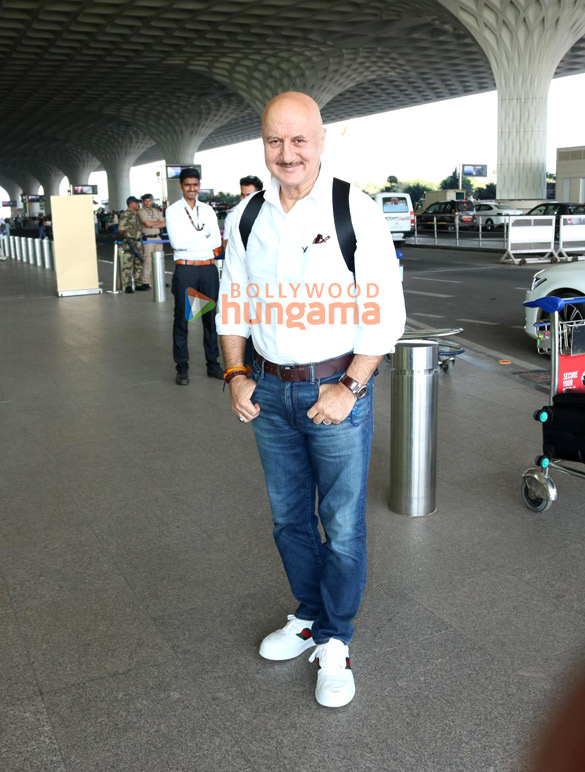photos anushka sharma nikki tamboli anupam kher and others snapped at the airport 3