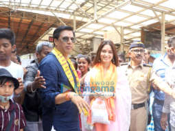 Photos: Babli Bouncer star Tamannaah Bhatia and director Madhur Bhandarkar snapped at Siddhivinayak temple