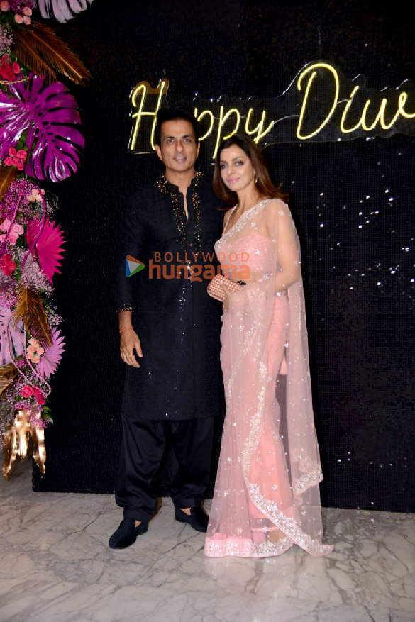 photos celebs attend krishan kumars diwali bash 23