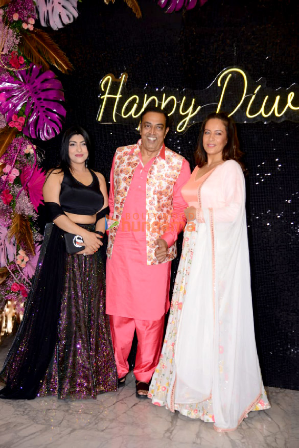 photos celebs attend krishan kumars diwali bash 24