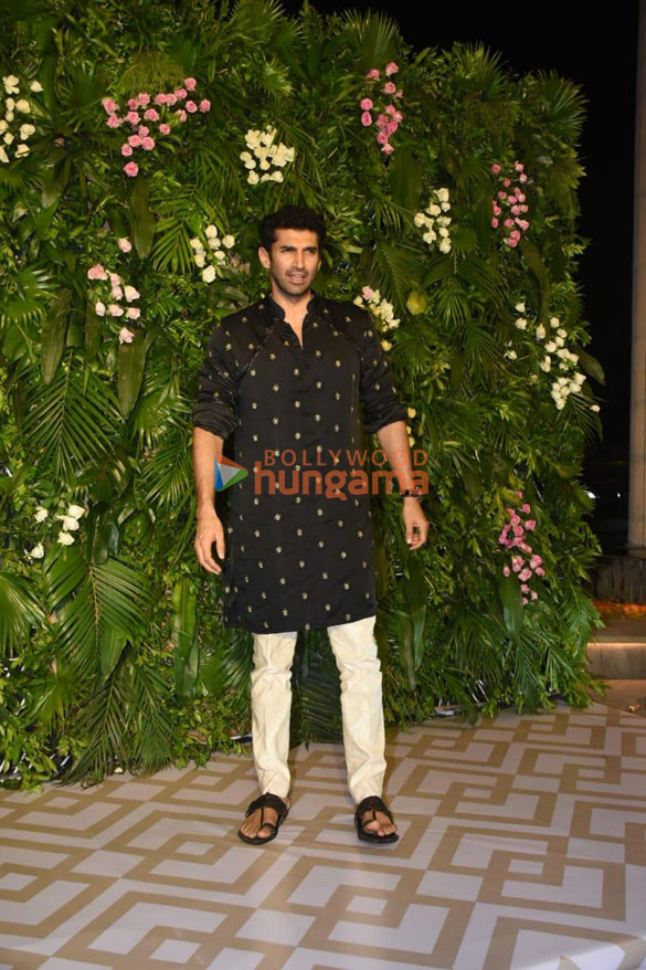 photos celebs attend kriti sanons diwali bash 709 1 2