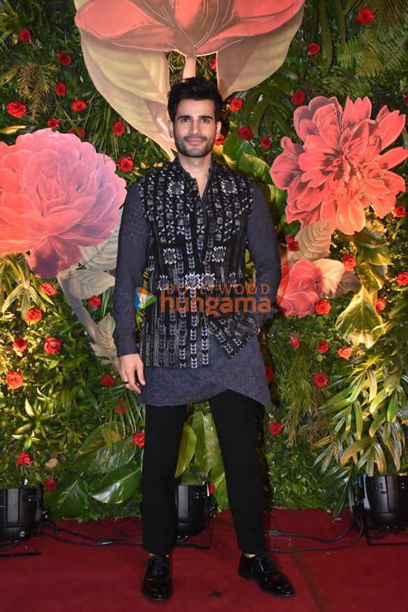 photos celebs attend ramesh s tauranis diwali bash 6