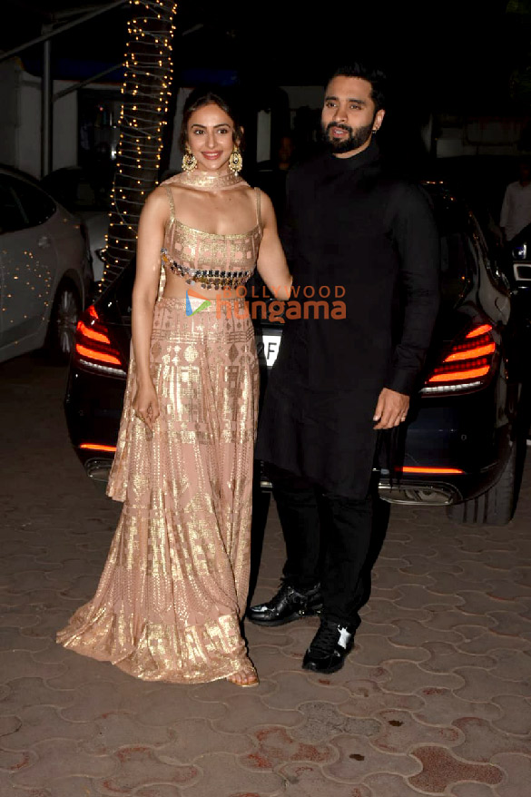 photos celebs attend shilpa shettys diwali bash 7