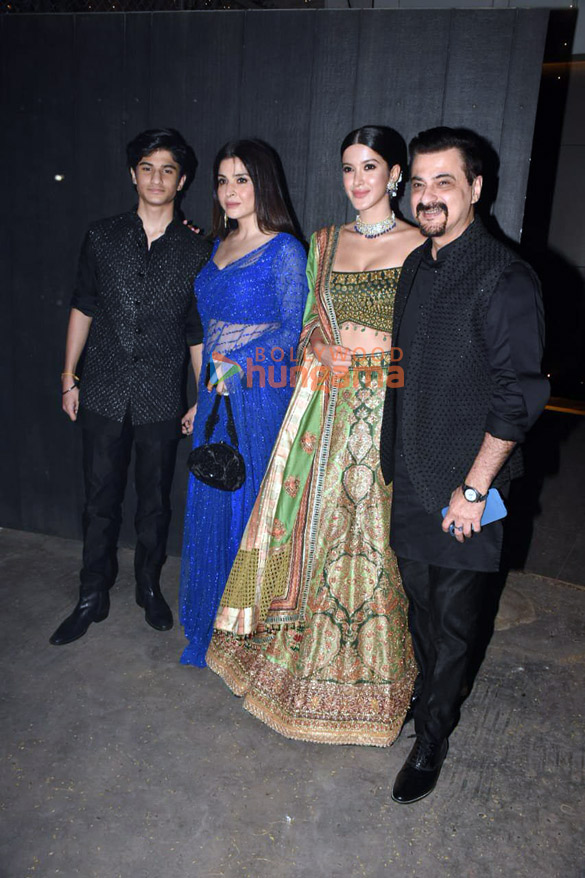 photos celebs attend sonam kapoor ahujas diwali bash 12