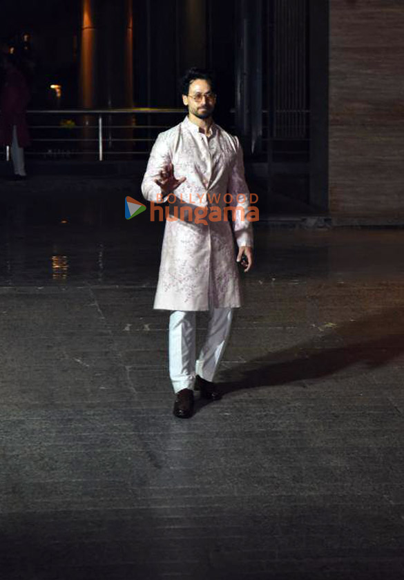 photos celebs attend sonam kapoor ahujas diwali bash 14