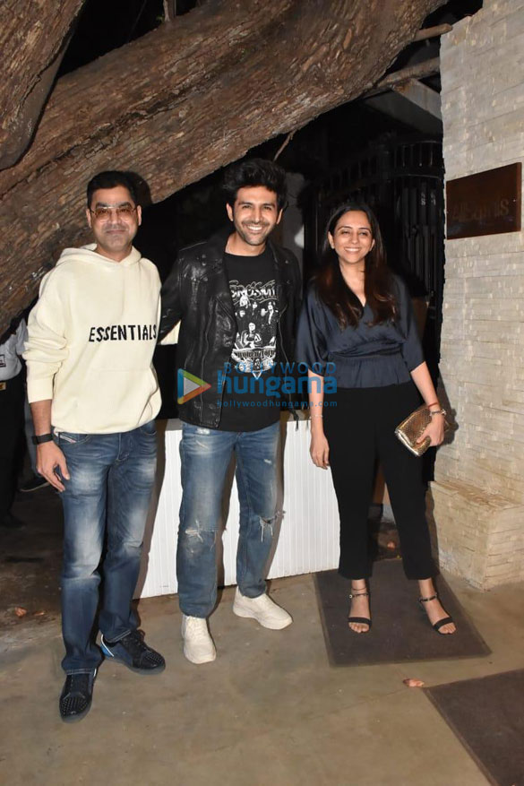 photos celebs grace ashvini yardis birthday bash 88944 2
