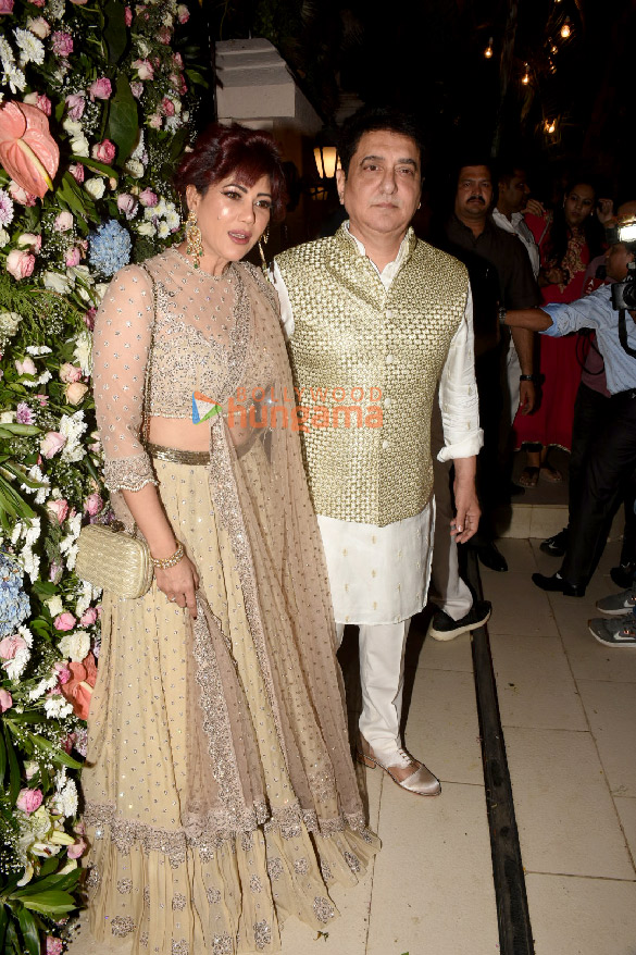 photos celebs grace ekta kapoors diwali bash 39
