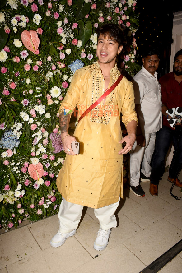 photos celebs grace ekta kapoors diwali bash 47