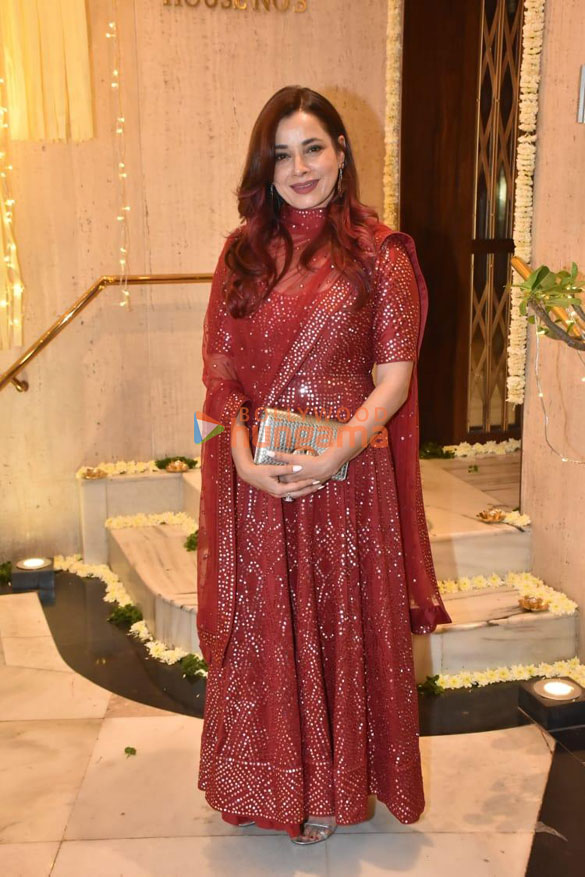 photos celebs grace pre diwali party at manish malhotras residence 4