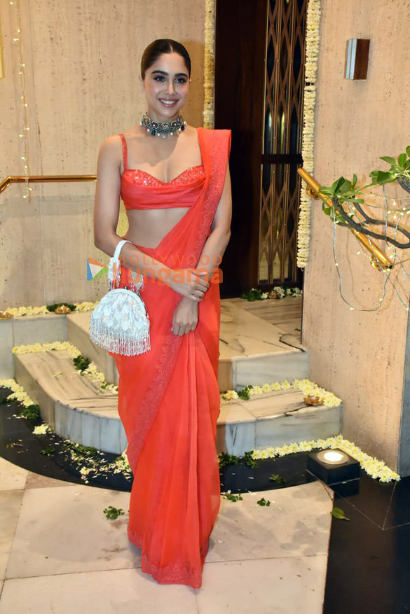 photos celebs grace pre diwali party at manish malhotras residence2 24