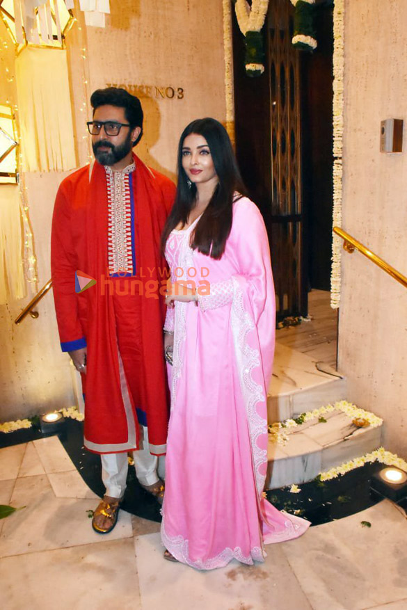 photos celebs grace pre diwali party at manish malhotras residence4 1