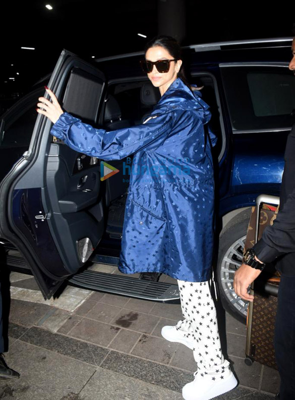 Photos: Deepika Padukone, Ankita Lokhande, Mandira Bedi and others snapped at the airport Photos: Deepika Padukone, Ankita Lokhande, Mandira Bedi and others snapped at the airport