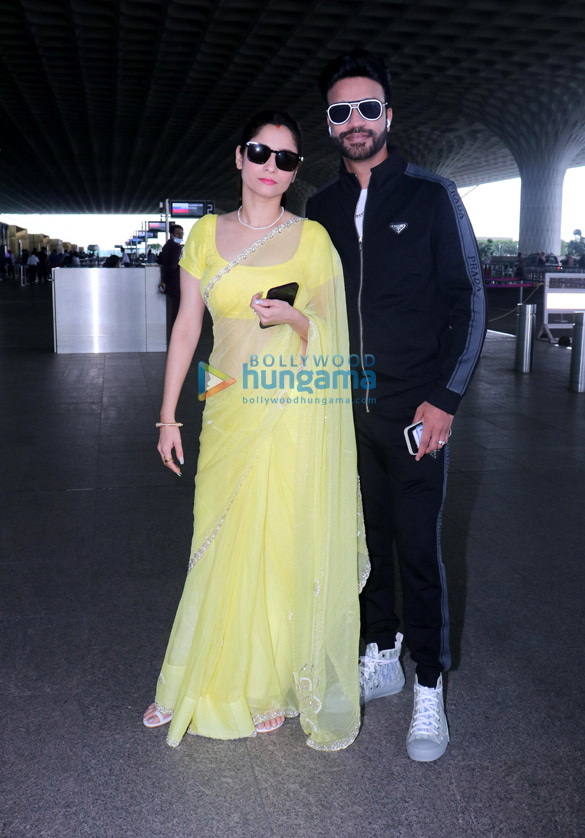 photos deepika padukone ankita lokhande mandira bedi and others snapped at the airport 3