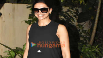 Photos: Deepika Padukone snapped in Bandra