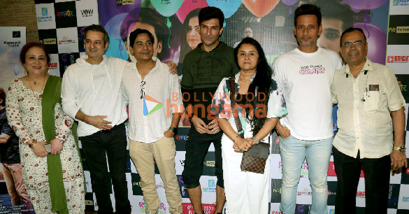 Photos: Gaurav Gera, Manish Raisinghani & others snapped at the screening of Kahani Rubber Band Ki in Mumbai Photos: Gaurav Gera, Manish Raisinghani & others snapped at the screening of Kahani Rubber Band Ki in Mumbai