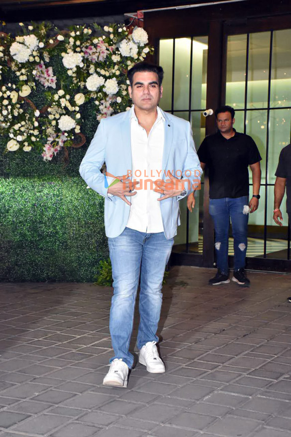 photos kangana ranaut and arbaaz khan attend aayush sharmas birthday party in bandra 2