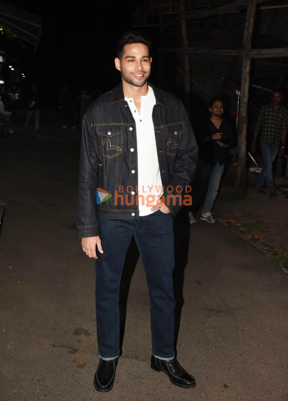 photos katrina kaif ishaan khatter and siddhant chaturvedi snapped promoting phone bhoot 5