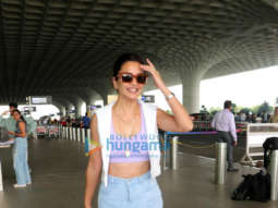 Photos: Kriti Kharbanda, Neelam Kothari and Kailash Kher snapped at the airport