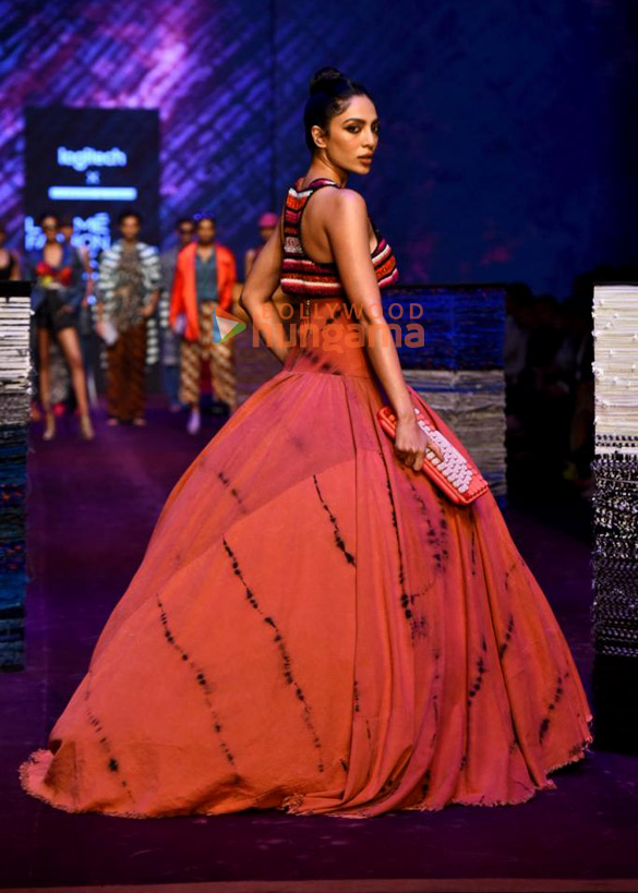 photos malaika arora rhea chakraborty and chitrangda singh and others turn showstoppers on day 3 of the lakme fashion week 2022 1 2