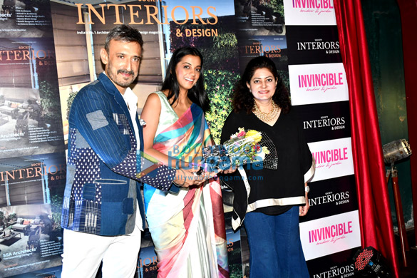 photos mugdha godse and rahul dev attend the cover unveiling of the magazine society interiors and designs 4