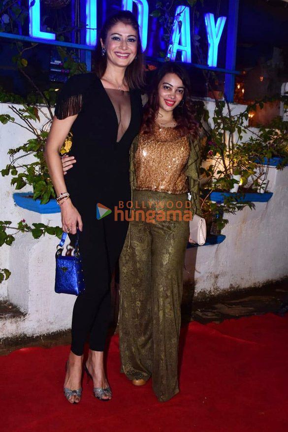 photos pooja batra celebrates her birthday at cafe holiday 2