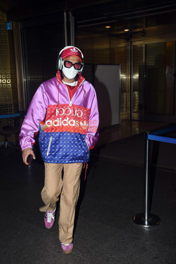 photos ranveer singh nora fatehi vicky kaushal and shruti haasan snapped at the airport 1