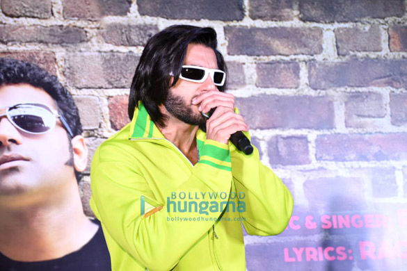 Photos Ranveer Singh snapped at the launch of the song ‘O Pari’ (2)