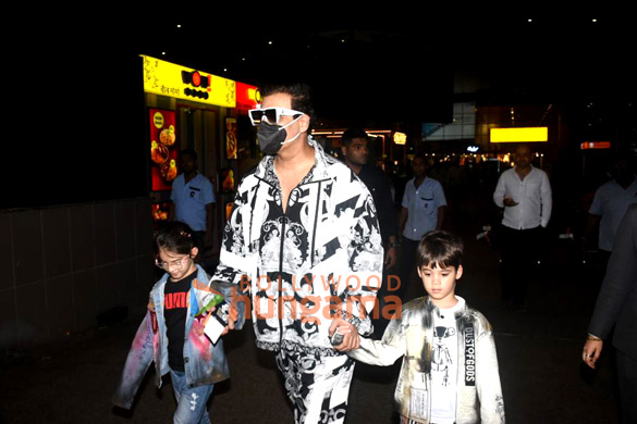photos saif ali khan karan johar and other snapped at the airport 2