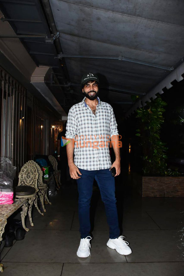 photos tara sutaria murad khetani and others snapped at a get together 444 1