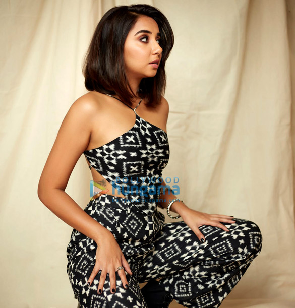 prajakta koli 2 5