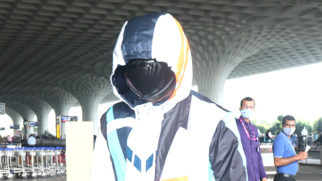 Raj Kundra snapped at the airport following his mask trend