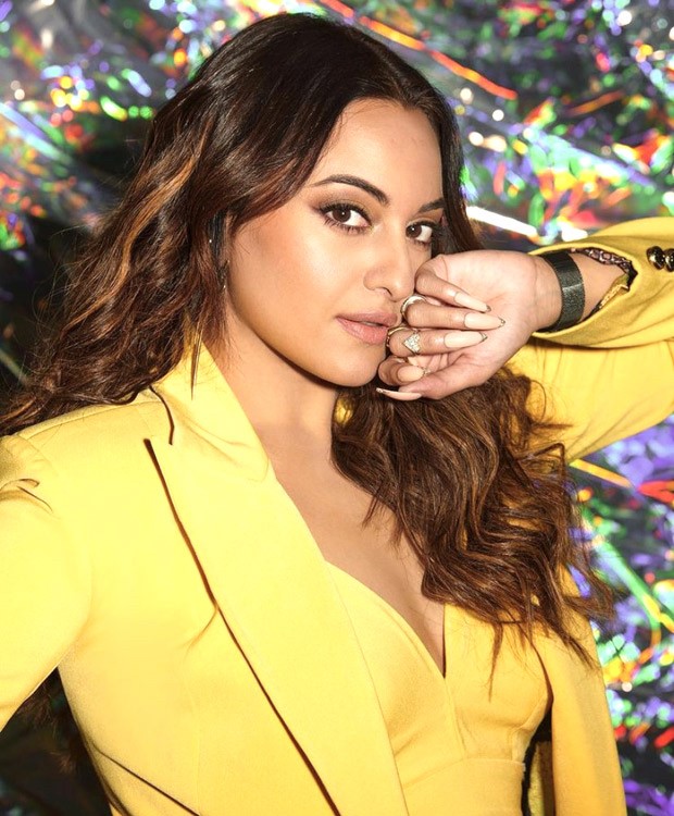 Sonakshi Sinha’s yellow pantsuit for Double XL promotions is surely one which we can opt for our next work party 