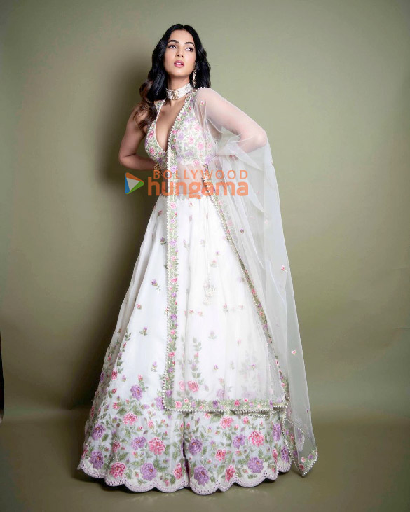 sonal chauhan 1 22