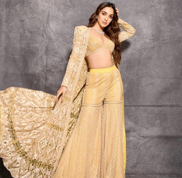 The three most stylish outfits worn by Bollywood actors that you can recreate for this Diwali